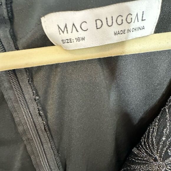 Mac Duggal 67541 Black Floral Sequin Long Sleeve Cocktail Dress| Size 16W - Picture 6 of 12